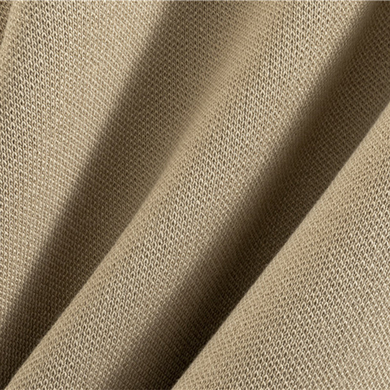 Completo Elegante in lana morbida e bottoni raffinati ✨